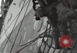 Standbild USA Soldaten im Englischen Kanal, 1944, aus Sekunde 61 historischem Filmmaterial Videoclip 65675074619