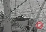 Standbild USA Soldaten im Englischen Kanal, 1944, aus Sekunde 20 historischem Filmmaterial Videoclip 65675074620