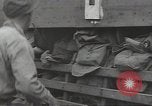 Standbild USA Soldaten im Englischen Kanal, 1944, aus Sekunde 46 historischem Filmmaterial Videoclip 65675074620