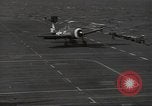 Immagine di F6F Hellcat aerei da combattimento Teatro pacifico, 1945, secondo 27 filmato di repertorio 65675074654