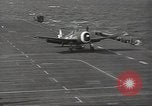 Immagine di F6F Hellcat aerei da combattimento Teatro pacifico, 1945, secondo 28 filmato di repertorio 65675074654