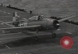 Immagine di F6F Hellcat aerei da combattimento Teatro pacifico, 1945, secondo 31 filmato di repertorio 65675074654