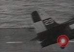 Immagine di F6F Hellcat aerei da combattimento Teatro pacifico, 1945, secondo 35 filmato di repertorio 65675074654