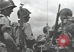 Immagine di Soldati statunitensi Guadalcanal nelle Isole Salomone, 1944, secondo 56 filmato di repertorio 65675074666