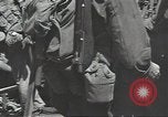Immagine di Soldati statunitensi Guadalcanal nelle Isole Salomone, 1944, secondo 61 filmato di repertorio 65675074666