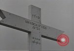 Immagine di Stati Uniti cimitero Guadalcanal nelle Isole Salomone, 1944, secondo 17 filmato di repertorio 65675074668