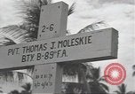 Immagine di Stati Uniti cimitero Guadalcanal nelle Isole Salomone, 1944, secondo 36 filmato di repertorio 65675074668