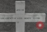 Immagine di Stati Uniti cimitero Guadalcanal nelle Isole Salomone, 1944, secondo 55 filmato di repertorio 65675074668