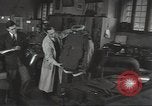 Standbild Gauntlet body Armor United States USA, 1941, aus Sekunde 21 historischem Filmmaterial Videoclip 65675074669