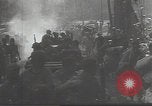 Standbild USA Soldaten Guadalcanal Salomonen, 1944, aus Sekunde 3 historischem Filmmaterial Videoclip 65675074671