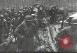 Standbild USA Soldaten Guadalcanal Salomonen, 1944, aus Sekunde 6 historischem Filmmaterial Videoclip 65675074671