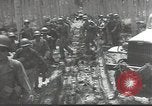 Standbild USA Soldaten Guadalcanal Salomonen, 1944, aus Sekunde 9 historischem Filmmaterial Videoclip 65675074671