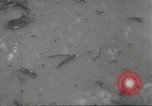 Standbild USA Soldaten Guadalcanal Salomonen, 1944, aus Sekunde 12 historischem Filmmaterial Videoclip 65675074671