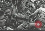 Standbild USA Soldaten Guadalcanal Salomonen, 1944, aus Sekunde 34 historischem Filmmaterial Videoclip 65675074671