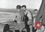 Standbild USA Soldaten Guadalcanal Salomonen, 1944, aus Sekunde 36 historischem Filmmaterial Videoclip 65675074674
