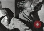 Standbild USA Soldaten Guadalcanal Salomonen, 1944, aus Sekunde 51 historischem Filmmaterial Videoclip 65675074674