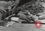 Standbild Armee cook Guadalcanal Salomonen, 1944, aus Sekunde 38 historischem Filmmaterial Videoclip 65675074683