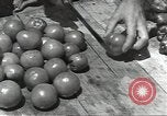 Standbild Armee cook Guadalcanal Salomonen, 1944, aus Sekunde 55 historischem Filmmaterial Videoclip 65675074683