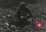 Immagine di Soldati statunitensi Guadalcanal nelle Isole Salomone, 1944, secondo 61 filmato di repertorio 65675074689