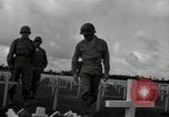Standbild General Robert Richardson Okinawa Ryukyu Inseln, 1945, aus Sekunde 25 historischem Filmmaterial Videoclip 65675074698