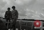 Standbild General Robert Richardson Okinawa Ryukyu Inseln, 1945, aus Sekunde 30 historischem Filmmaterial Videoclip 65675074698