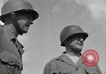 Standbild General Robert Richardson Okinawa Ryukyu Inseln, 1945, aus Sekunde 52 historischem Filmmaterial Videoclip 65675074698