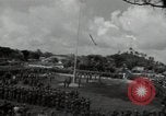 Immagine di Il generale Robert Richardson Okinawa isole Ryukyu, 1945, secondo 9 filmato di repertorio 65675074699