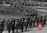 Immagine di Il generale Robert Richardson Okinawa isole Ryukyu, 1945, secondo 36 filmato di repertorio 65675074699