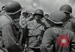 Immagine di Il generale Robert Richardson Okinawa isole Ryukyu, 1945, secondo 53 filmato di repertorio 65675074699