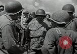 Immagine di Il generale Robert Richardson Okinawa isole Ryukyu, 1945, secondo 54 filmato di repertorio 65675074699