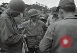 Standbild General Robert Richardson Okinawa Ryukyu Inseln, 1945, aus Sekunde 18 historischem Filmmaterial Videoclip 65675074700