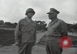 Standbild General Robert Richardson Okinawa Ryukyu Inseln, 1945, aus Sekunde 50 historischem Filmmaterial Videoclip 65675074700