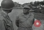 Standbild General Robert Richardson Okinawa Ryukyu Inseln, 1945, aus Sekunde 59 historischem Filmmaterial Videoclip 65675074700