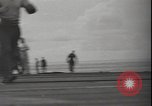 Standbild F6F Hellcat Kämpfer Pazifik, 1944, aus Sekunde 56 historischem Filmmaterial Videoclip 65675074713