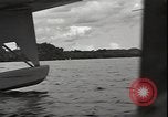 Standbild abgestürzte US Marine pilot LT M N Vedder ist gerettet Segi Punkt Salomonen, 1943, aus Sekunde 19 historischem Filmmaterial Videoclip 65675074718