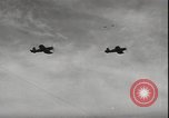 Standbild abgestürzte US Marine pilot LT M N Vedder ist gerettet Segi Punkt Salomonen, 1943, aus Sekunde 45 historischem Filmmaterial Videoclip 65675074718