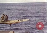 Image USS Hornet (CV-8) dans la bataille de Midway Océan Pacifique, 1942, de la seconde 60 séquences d'archives historiques vidéo 65675074720