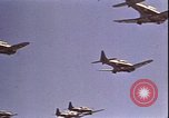 Standbild Piloten von VF-3 an Deck der USS Yorktown (CV-5) in der Schlacht von Midway Pazifik, 1942, aus Sekunde 5 historischem Filmmaterial Videoclip 65675074721