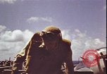 Standbild Piloten von VF-3 an Deck der USS Yorktown (CV-5) in der Schlacht von Midway Pazifik, 1942, aus Sekunde 41 historischem Filmmaterial Videoclip 65675074721