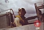 Standbild Piloten von VF-3 an Deck der USS Yorktown (CV-5) in der Schlacht von Midway Pazifik, 1942, aus Sekunde 51 historischem Filmmaterial Videoclip 65675074721