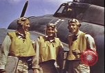 Standbild Piloten von VF-3 an Deck der USS Yorktown (CV-5) in der Schlacht von Midway Pazifik, 1942, aus Sekunde 54 historischem Filmmaterial Videoclip 65675074721