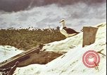 Immagine di Piloti statunitensi di essere soccorsi in mare da parte di velivoli costruttiva PBY Isola di Midway, 1942, secondo 22 filmato di repertorio 65675074722