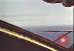 Immagine di Piloti statunitensi di essere soccorsi in mare da parte di velivoli costruttiva PBY Isola di Midway, 1942, secondo 48 filmato di repertorio 65675074722