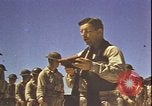 Image le Major James Roosevelt l'île Midway, 1942, de la seconde 28 séquences d'archives historiques vidéo 65675074723