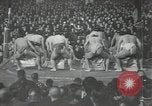 Immagine di Lottatori di Sumo Giappone, 1939, secondo 33 filmato di repertorio 65675074743