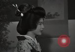 Standbild kimono fashion parade Japan, 1939, aus Sekunde 8 historischem Filmmaterial Videoclip 65675074745