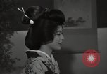 Standbild kimono fashion parade Japan, 1939, aus Sekunde 9 historischem Filmmaterial Videoclip 65675074745