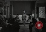 Standbild kimono fashion parade Japan, 1939, aus Sekunde 15 historischem Filmmaterial Videoclip 65675074745