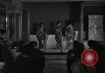Standbild kimono fashion parade Japan, 1939, aus Sekunde 27 historischem Filmmaterial Videoclip 65675074745