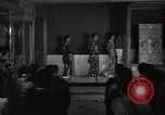 Standbild kimono fashion parade Japan, 1939, aus Sekunde 28 historischem Filmmaterial Videoclip 65675074745